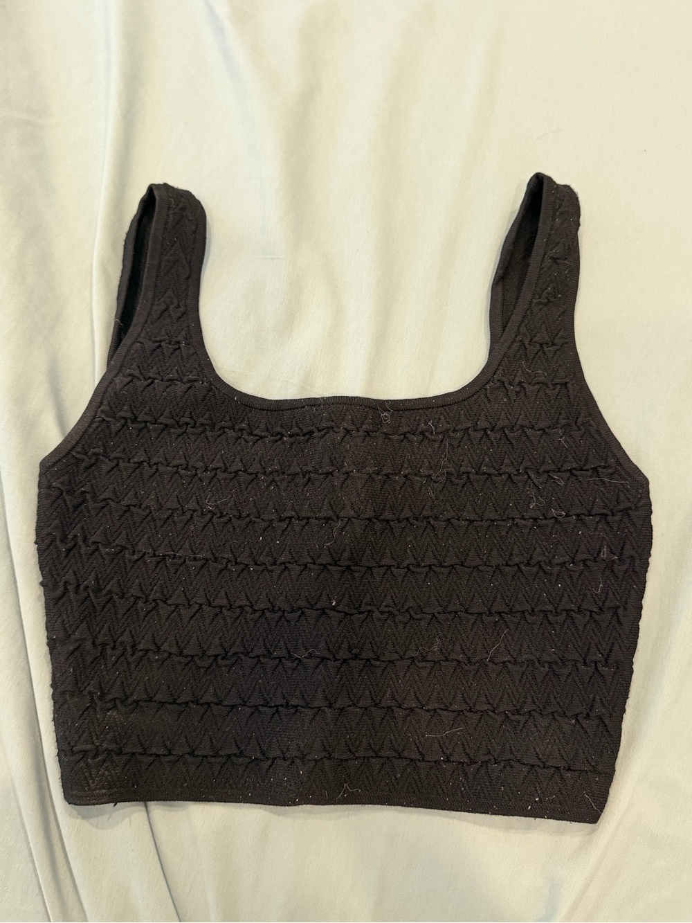 Babaton Black Textured Scoop Neck Crop Tank
